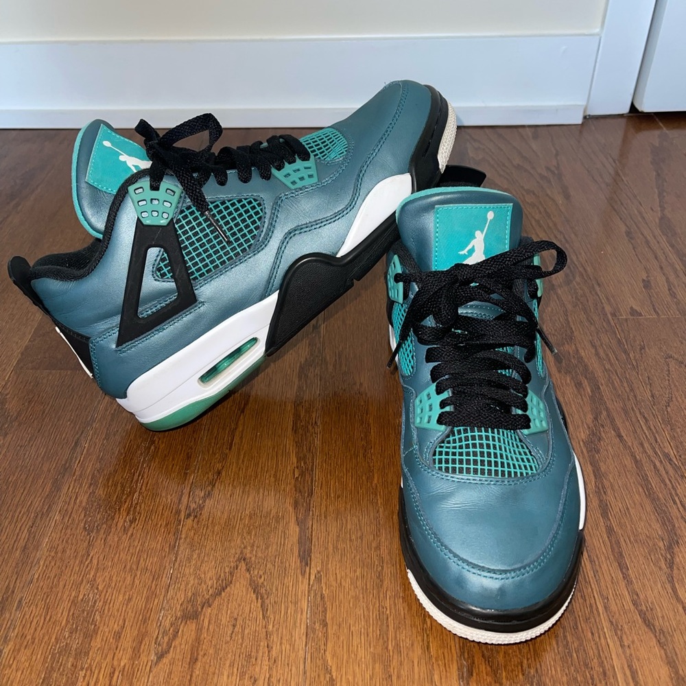 Jordan 4 Retro Teal